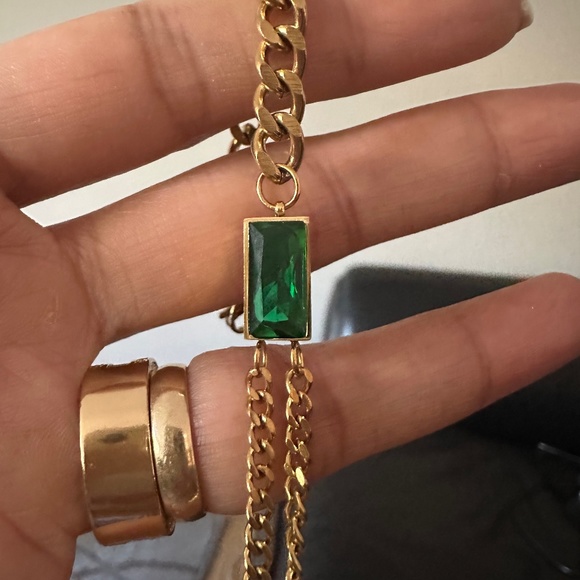 Jewelry - Emerald stainless bracelet